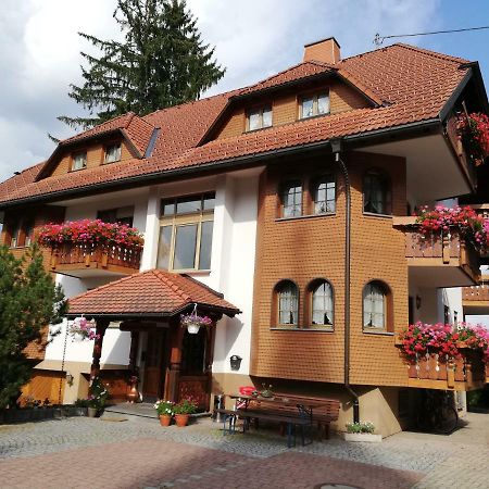 Gaestehaus Roessle Rötenbach Extérieur photo