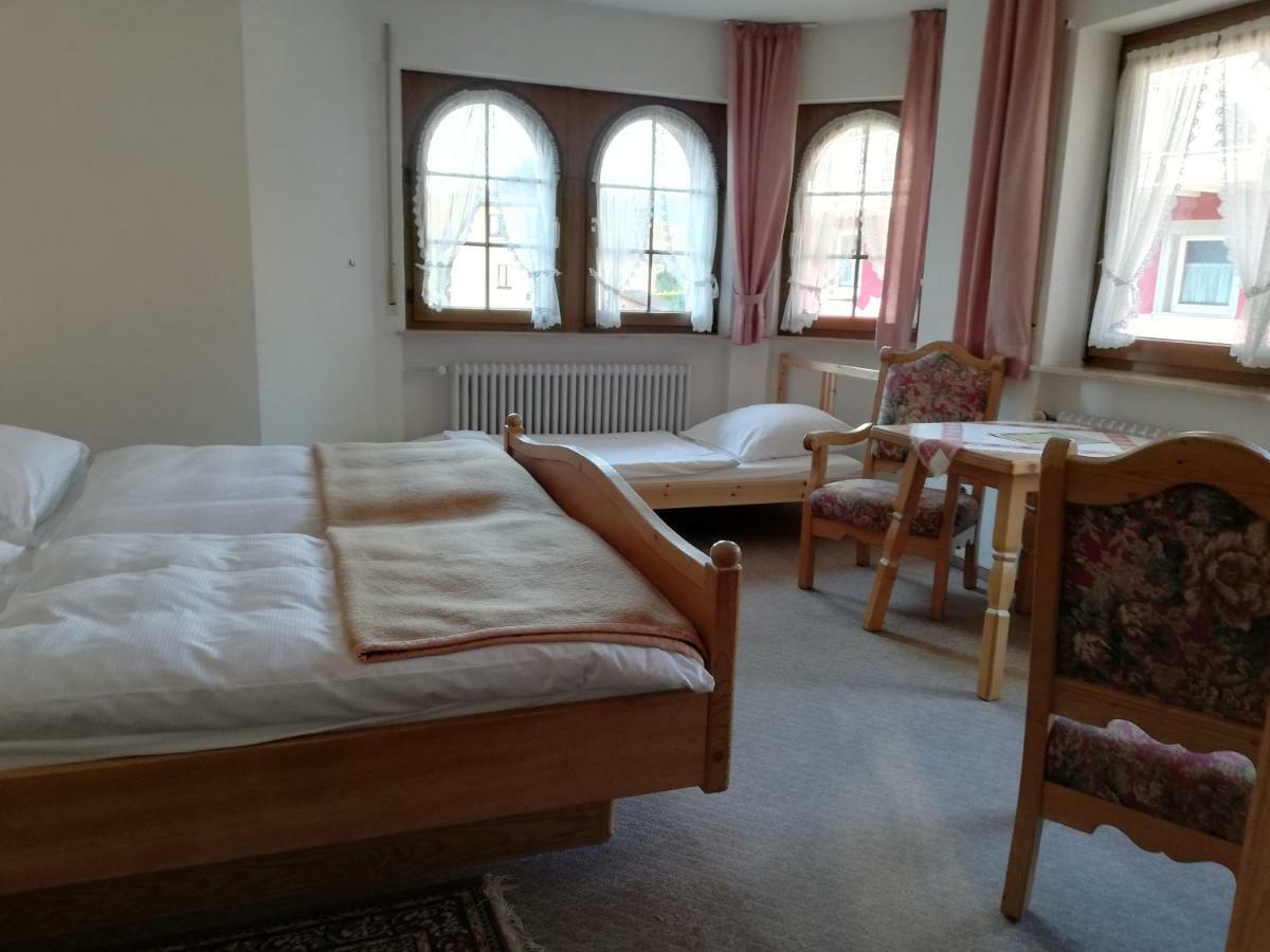 Gaestehaus Roessle Rötenbach Extérieur photo