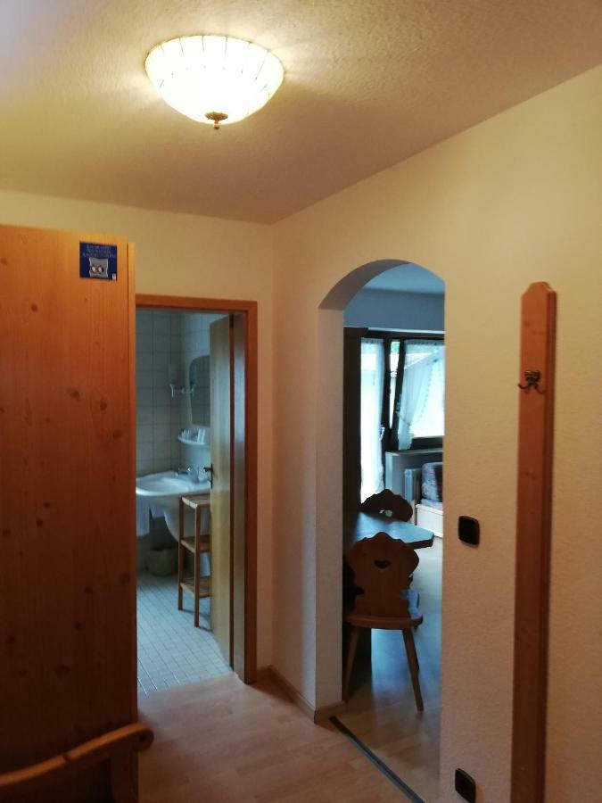 Gaestehaus Roessle Rötenbach Extérieur photo